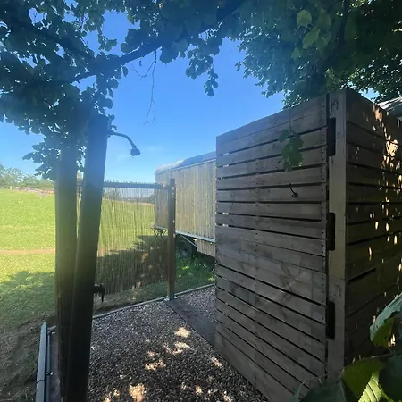 Maringotka Ovcarka Hébergement de vacances *